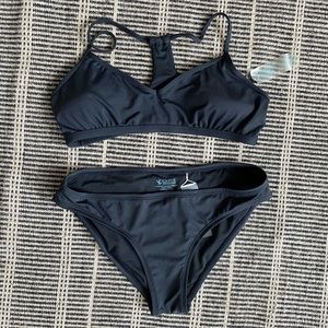 Nwot cAlifornia carve designs black bikini